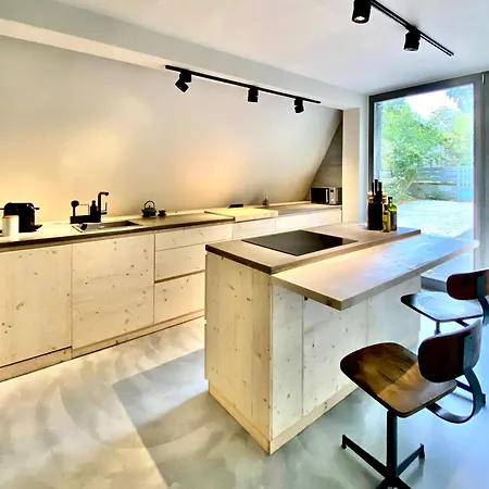 펜션 A85 Balaton *